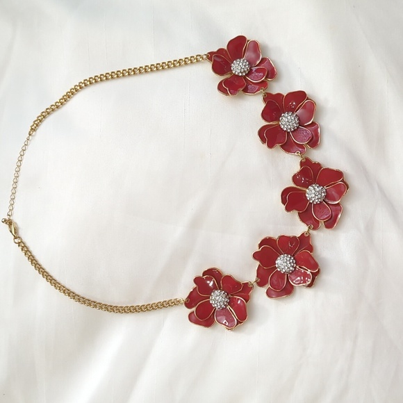 Red flower Necklace - Picture 1 of 3